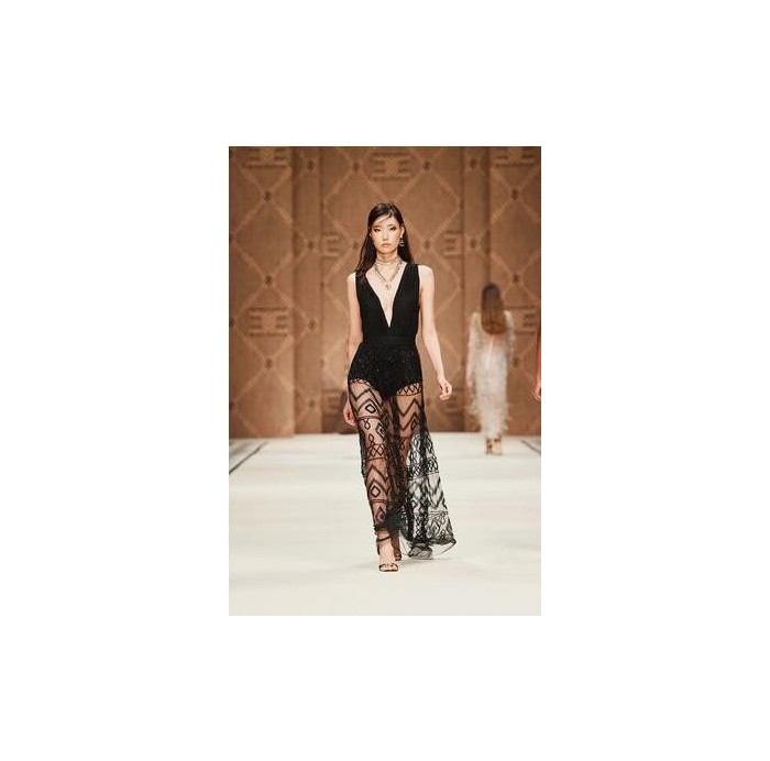 Vestido largo, de punto lurex, con... Vestido largo, de punto lurex, con...