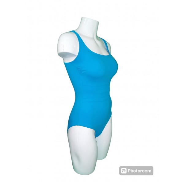 Bañador
- Escote... 2